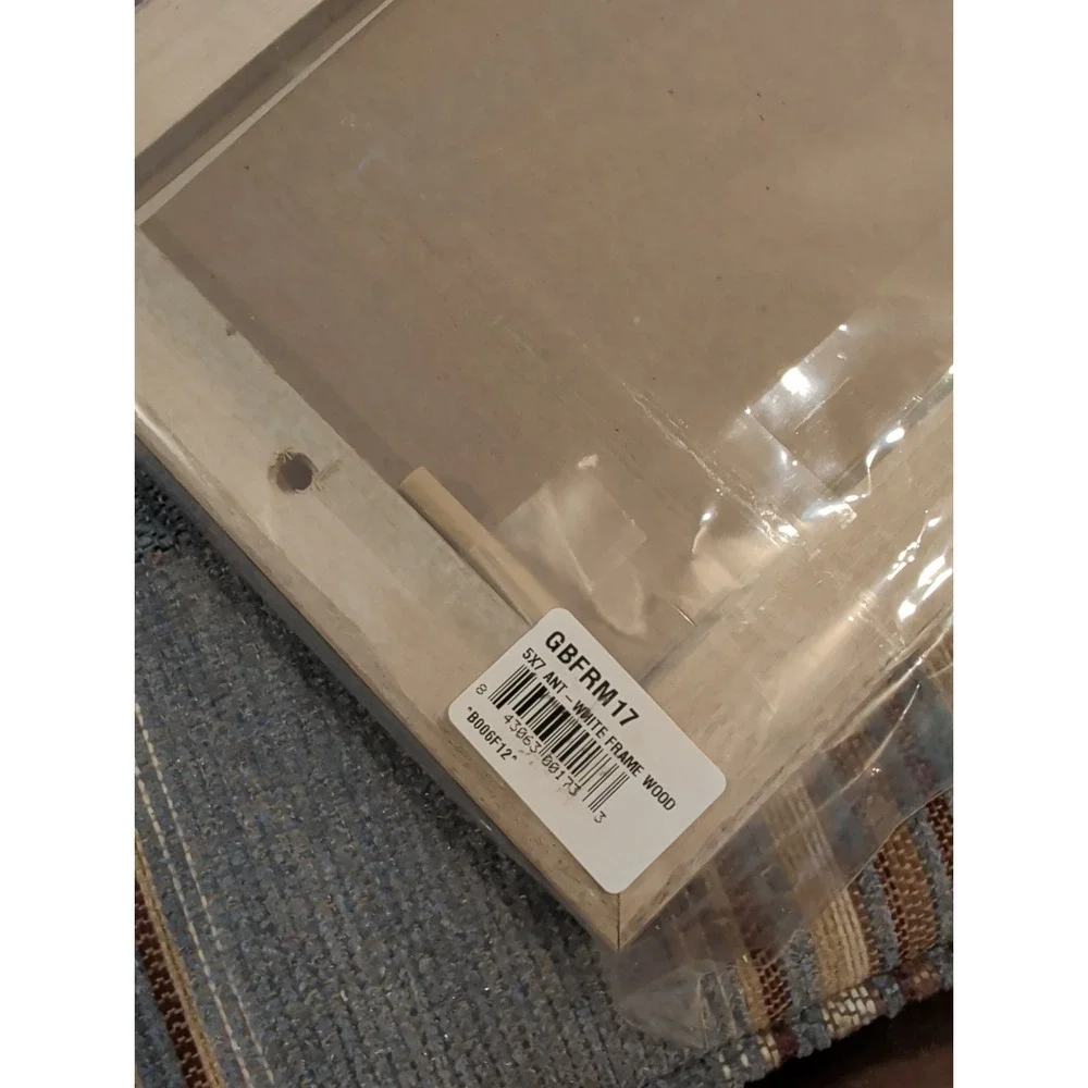 Brand New 1997 Gay Bowles Mill Hill Frame 5x7 Antique White Frame Wood
